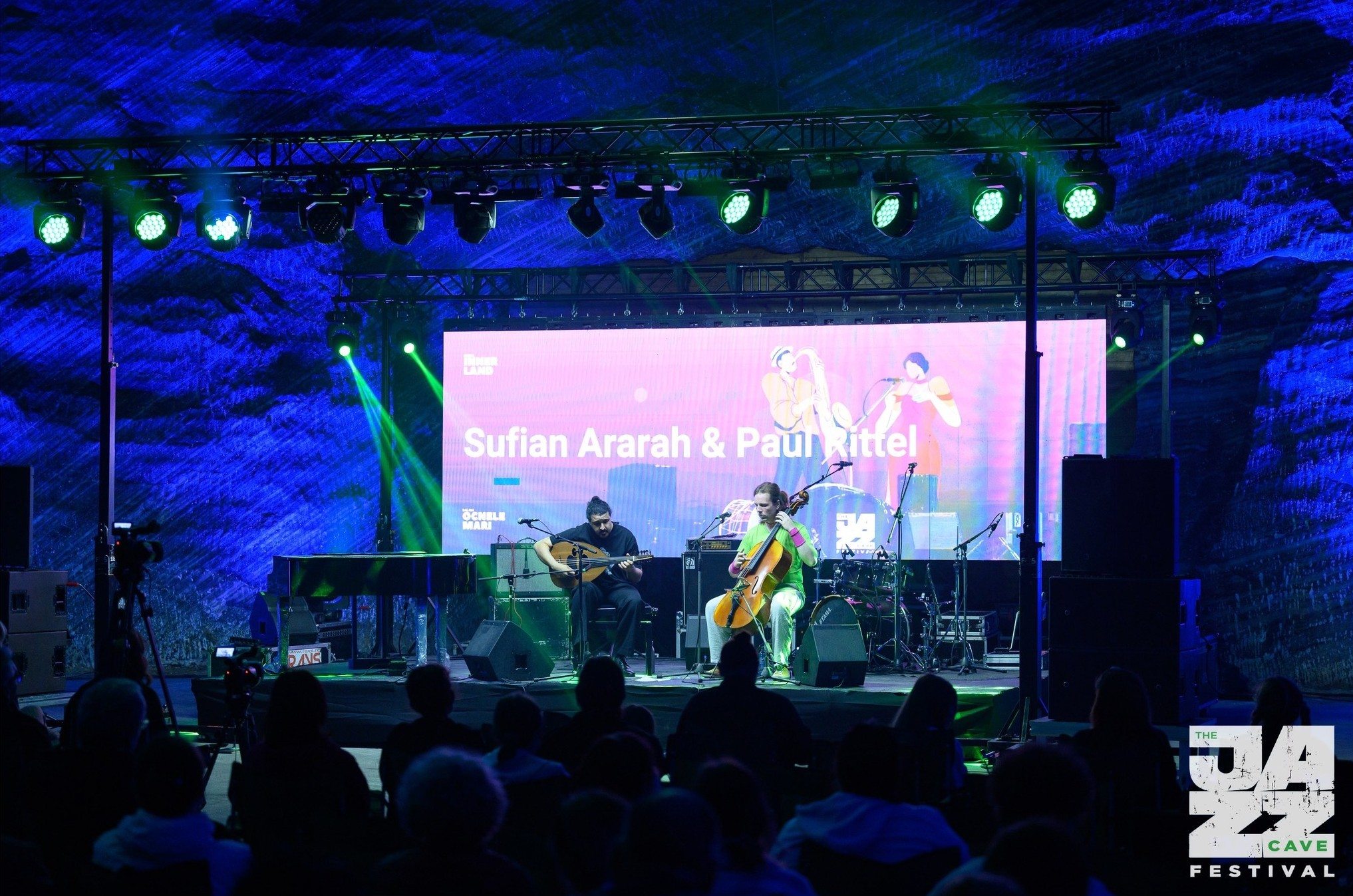 Sufian and Plush Rebel live performance